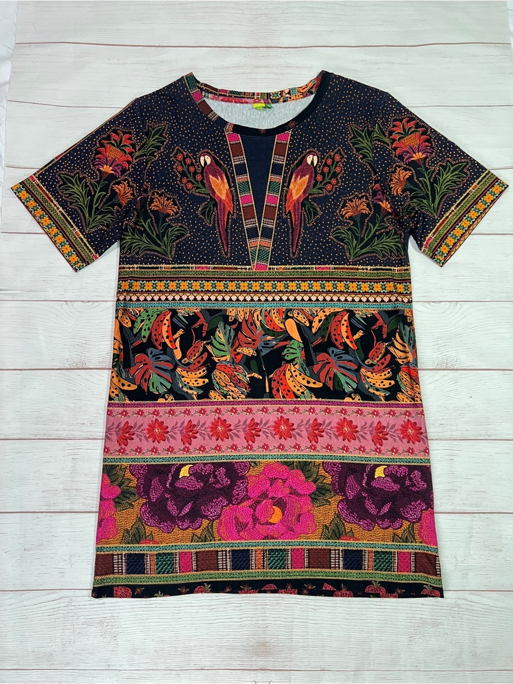 FARM Brasil Printed T-Shirt Dress - M - FARM Rio deep pink blue tropical parrot